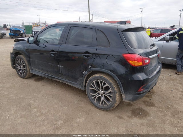 2018 MITSUBISHI OUTLANDER SPORT JA4AP3AW9JZ011638 Photo 2