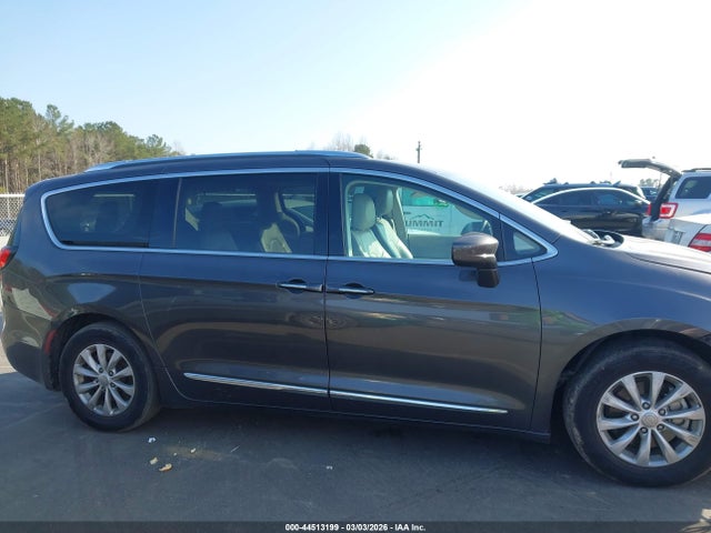 Aukcja sprzedaży 2018 Chrysler Pacifica Touring L Plus, vin: 2C4RC1EG7JR136384, numer aukcji: 44513199
