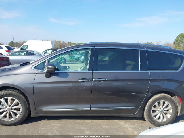 Aukcja sprzedaży 2018 Chrysler Pacifica Touring L Plus, vin: 2C4RC1EG7JR136384, numer aukcji: 44513199