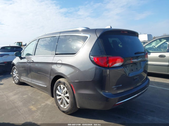 Aukcja sprzedaży 2018 Chrysler Pacifica Touring L Plus, vin: 2C4RC1EG7JR136384, numer aukcji: 44513199