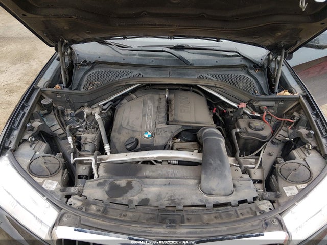 2015 BMW X5 5UXKR0C54F0K69292 Photo 9