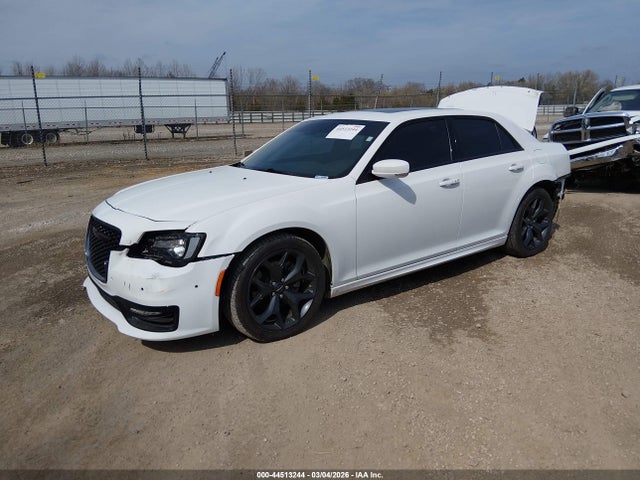Продажа на аукционе авто 2023 Chrysler 300 300s, vin: 2C3CCABTXPH542184, номер лота: 44513244