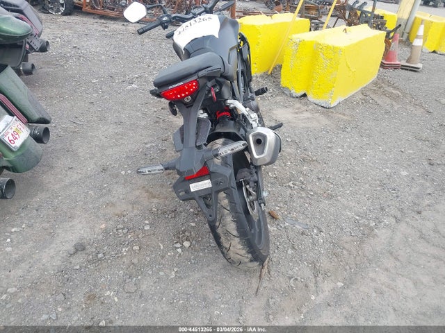 2024 Honda Cbf300 Na მანქანა იყიდება აუქციონზე, vin: MLHNC5558R5401209, აუქციონის ნომერი: 44513265