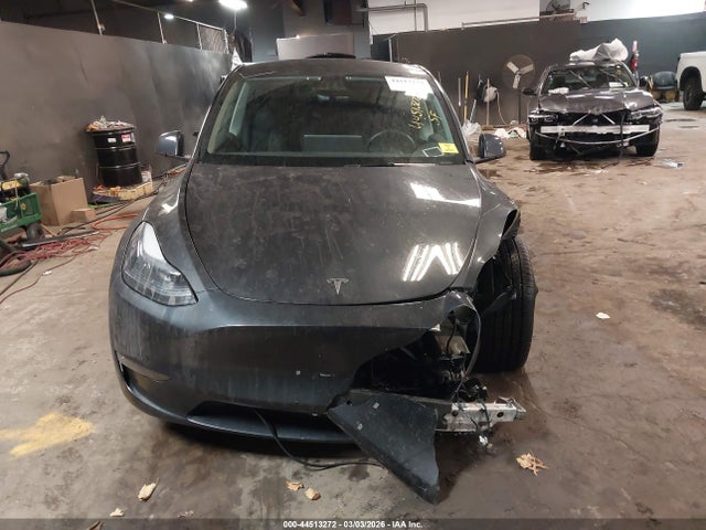 Aukcja sprzedaży 2025 Tesla Model Y Long Range Single Motor Rear-wheel Drive, vin: 7SAYGDED5SF271211, numer aukcji: 44513272