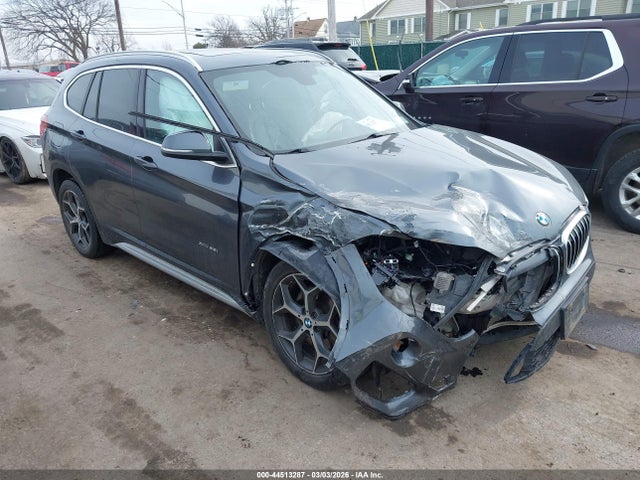 2016 BMW X1 WBXHT3C36GP883754