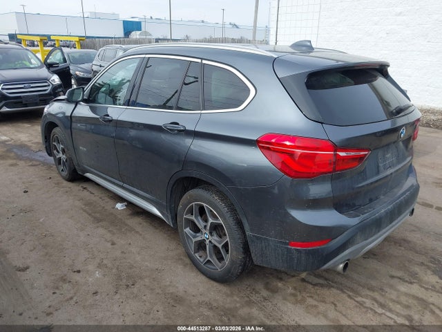2016 BMW X1 WBXHT3C36GP883754 Photo 2