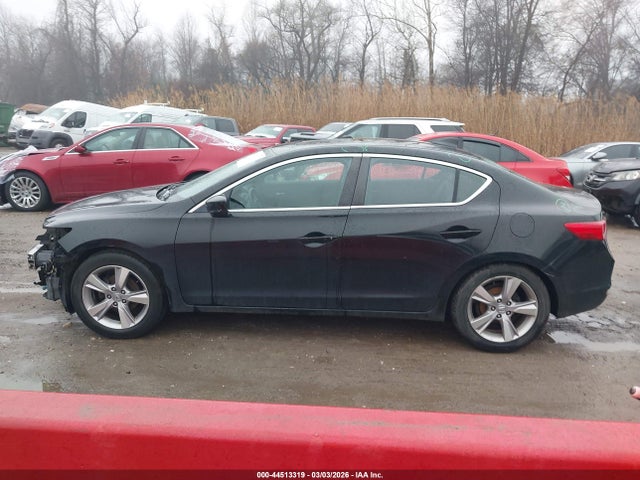 44513319 :رقم المزاد ، 19VDE1F76DE005898 vin ، 2013 Acura Ilx 2.0l مزاد بيع