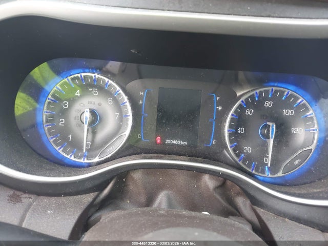 Продажа на аукционе авто 2020 Chrysler Pacifica Touring L, vin: 2C4RC1BG5LR279244, номер лота: 44513320