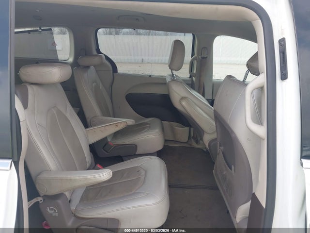 Продажа на аукционе авто 2020 Chrysler Pacifica Touring L, vin: 2C4RC1BG5LR279244, номер лота: 44513320