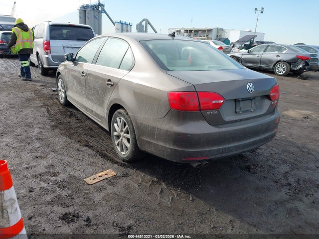 44513321 :رقم المزاد ، 3VWDP7AJ5DM295092 vin ، 2013 Volkswagen Jetta 2.5l Se مزاد بيع