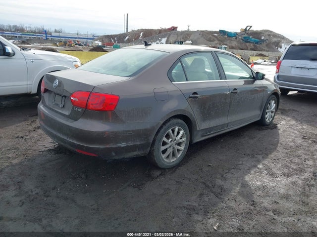 44513321 :رقم المزاد ، 3VWDP7AJ5DM295092 vin ، 2013 Volkswagen Jetta 2.5l Se مزاد بيع