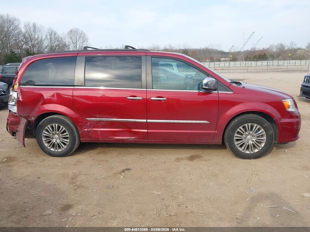 Продажа на аукционе авто 2016 Chrysler Town & Country Touring-l Anniversary Edition, vin: 2C4RC1CG3GR104270, номер лота: 44513369