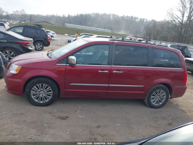 Продажа на аукционе авто 2016 Chrysler Town & Country Touring-l Anniversary Edition, vin: 2C4RC1CG3GR104270, номер лота: 44513369