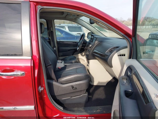 Продажа на аукционе авто 2016 Chrysler Town & Country Touring-l Anniversary Edition, vin: 2C4RC1CG3GR104270, номер лота: 44513369