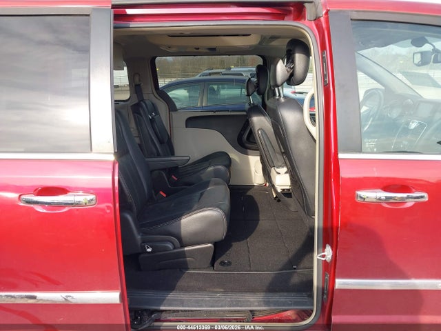 Продажа на аукционе авто 2016 Chrysler Town & Country Touring-l Anniversary Edition, vin: 2C4RC1CG3GR104270, номер лота: 44513369