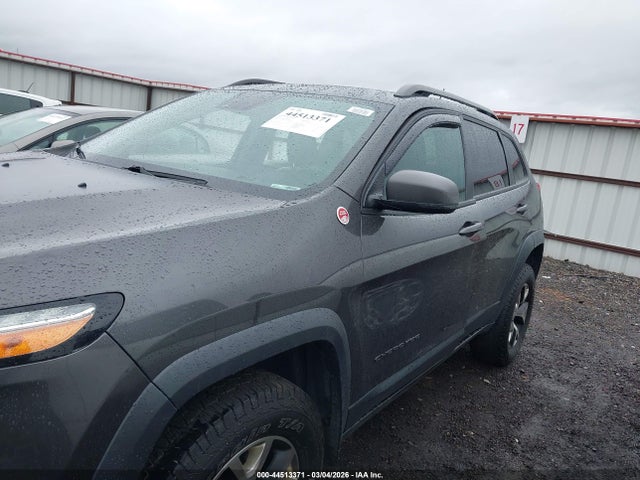 Jeep Cherokee Trailhawk 2015 1C4PJMBSXFW614013 Image 18