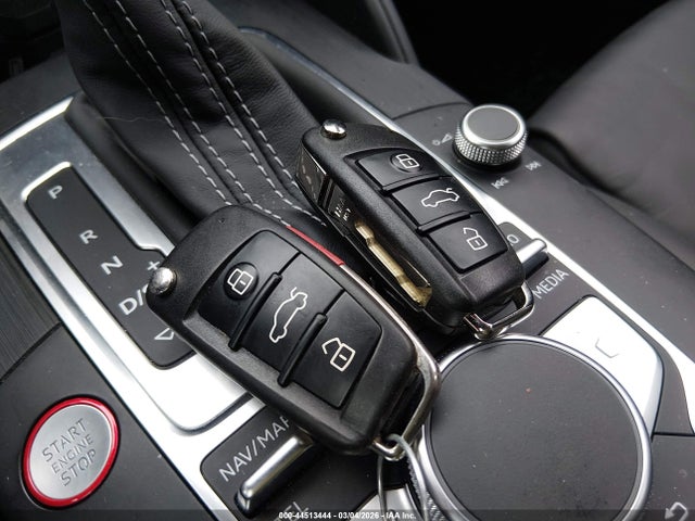 2020 AUDI RS 3 WUABWGFF5LA905881 Photo 10