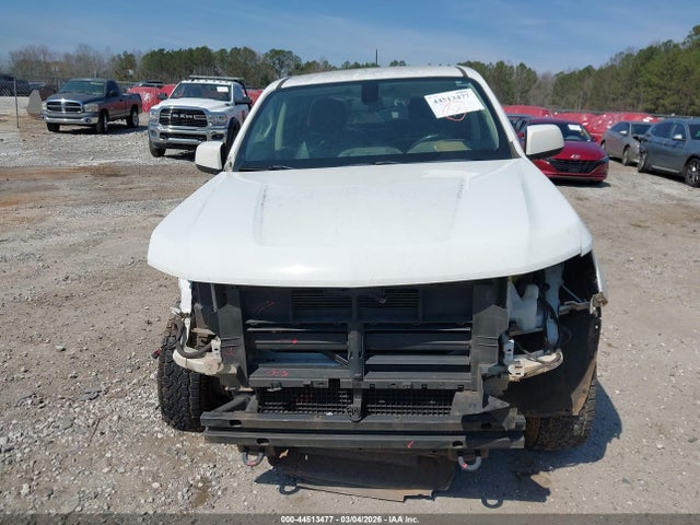 1GCGTCEN5J1304058 Chevrolet Colorado Lt