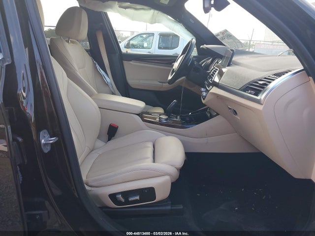 44513480 :رقم المزاد ، 5UXTR7C51KLE88462 vin ، 2019 Bmw X3 Sdrive30i مزاد بيع