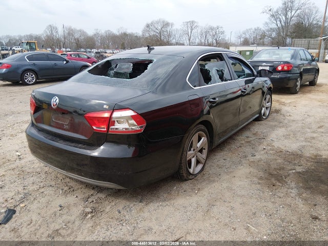 Продажа на аукционе авто 2012 Volkswagen Passat 2.5l Se, vin: 1VWBH7A38CC063298, номер лота: 44513612