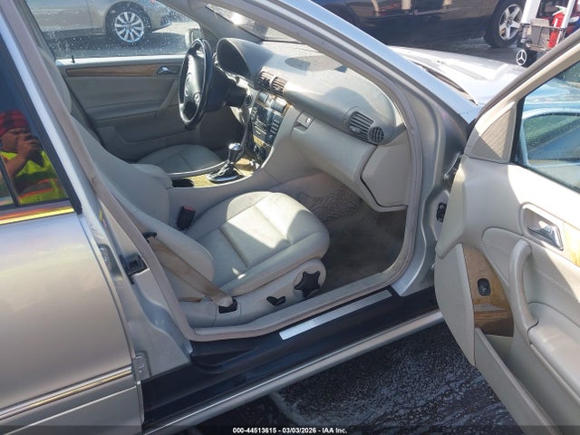 Продажа на аукционе авто 2007 Mercedes-benz C 230 Sport, vin: WDBRF52HX7F920634, номер лота: 44513615