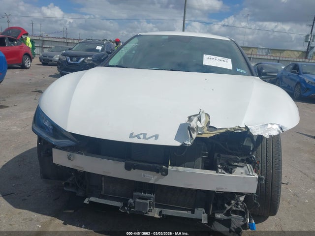 KNDC34LB1N5045080 KIA EV6 LIGHT