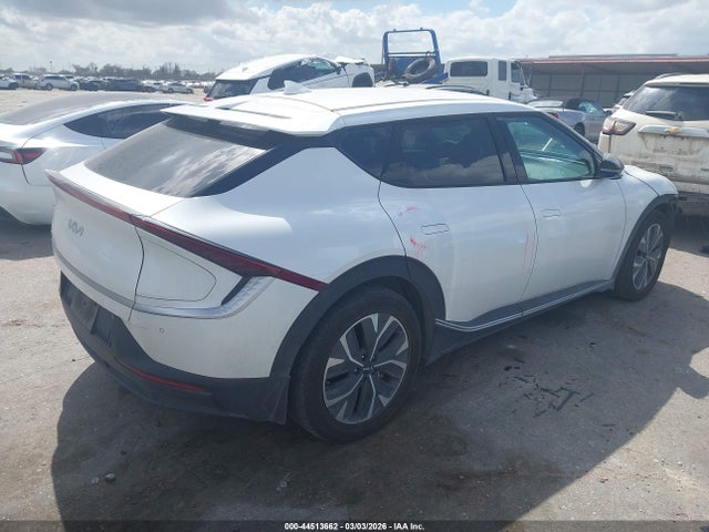 2022 KIA EV6 KNDC34LB1N5045080 Photo 3