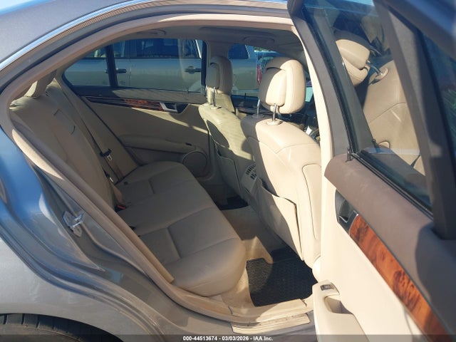 2012 Mercedes-benz C 300 Sport 4matic მანქანა იყიდება აუქციონზე, vin: WDDGF8BB7CR227007, აუქციონის ნომერი: 44513674