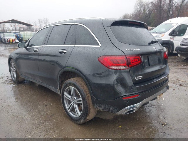 44513690 :رقم المزاد ، W1N0G8EB5NV327937 vin ، 2022 Mercedes-benz Glc 300 4matic Suv مزاد بيع
