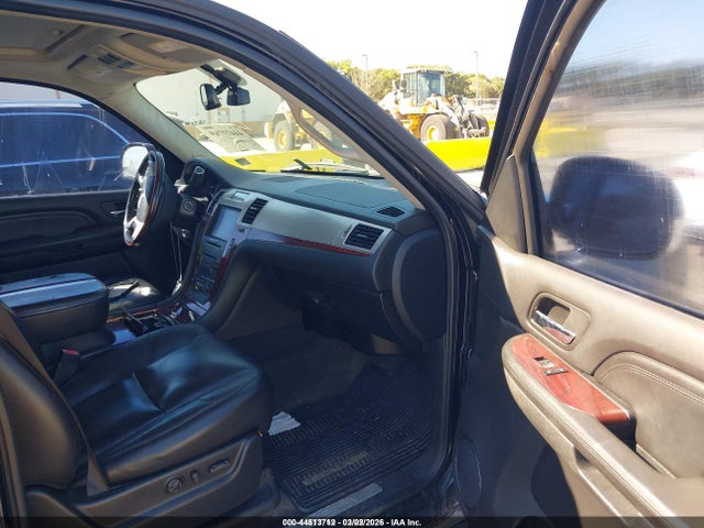 Продажа на аукционе авто 2008 Cadillac Escalade Standard, vin: 1GYFK63828R206219, номер лота: 44513712