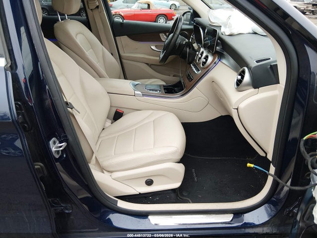 Продажа на аукционе авто 2022 Mercedes-benz Glc 300 4matic Suv, vin: W1N0G8EB2NG071731, номер лота: 44513722