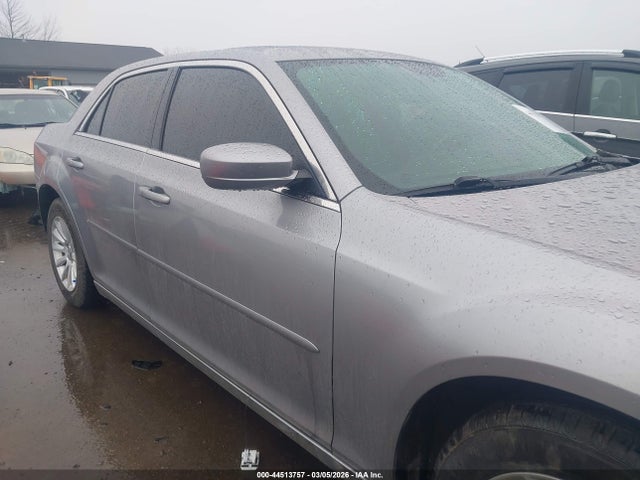 44513757 :رقم المزاد ، 2C3CCAAG4EH118629 vin ، 2014 Chrysler 300 مزاد بيع