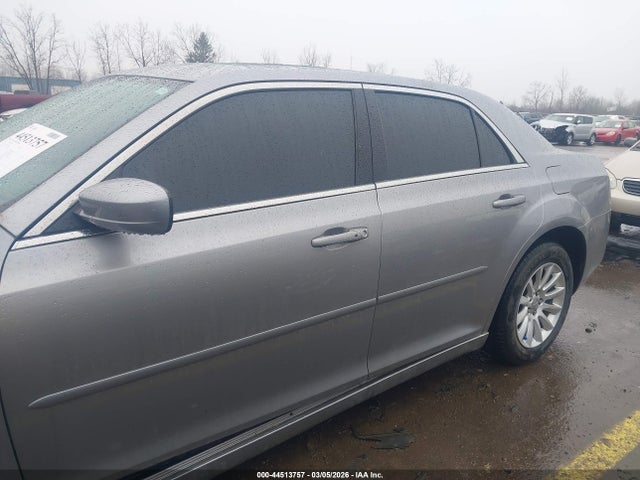 44513757 :رقم المزاد ، 2C3CCAAG4EH118629 vin ، 2014 Chrysler 300 مزاد بيع