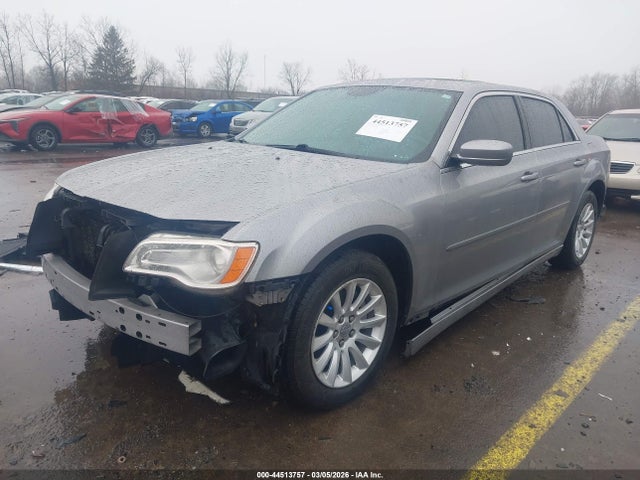 44513757 :رقم المزاد ، 2C3CCAAG4EH118629 vin ، 2014 Chrysler 300 مزاد بيع