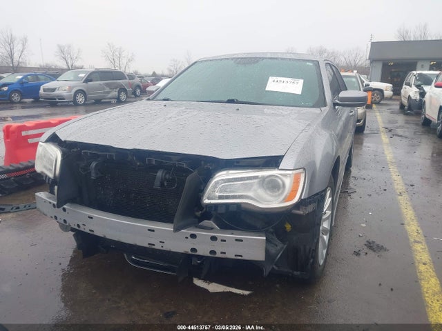 44513757 :رقم المزاد ، 2C3CCAAG4EH118629 vin ، 2014 Chrysler 300 مزاد بيع