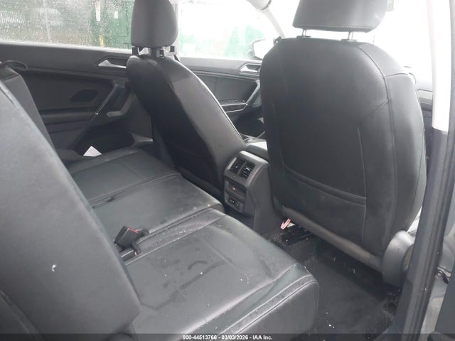 3VV2B7AX7LM076020 Volkswagen Tiguan 2.0t Se/2.0t Se R-line Black/2.0t Sel