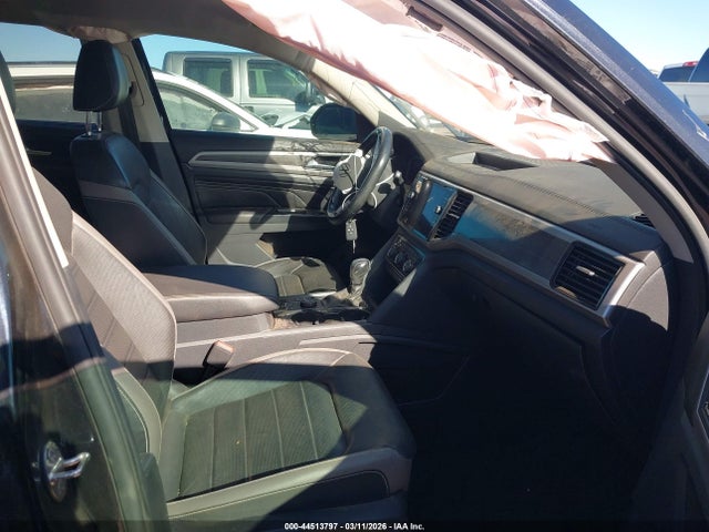 2021 VOLKSWAGEN ATLAS 1V2TR2CA7MC521738 Photo 4