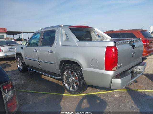 2010 Cadillac Escalade Ext Luxury მანქანა იყიდება აუქციონზე, vin: 3GYVKMEFXAG221715, აუქციონის ნომერი: 44513807