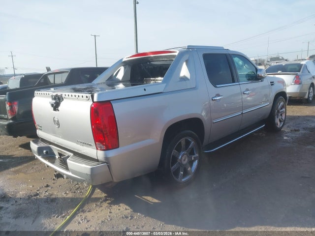 2010 Cadillac Escalade Ext Luxury მანქანა იყიდება აუქციონზე, vin: 3GYVKMEFXAG221715, აუქციონის ნომერი: 44513807