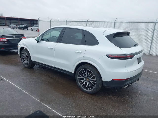 2019 PORSCHE CAYENNE WP1AA2AY5KDA15671 Photo 2
