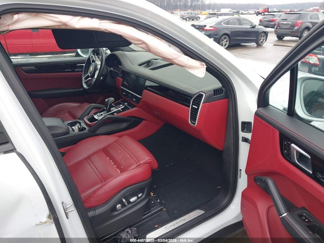 2019 PORSCHE CAYENNE WP1AA2AY5KDA15671 Photo 4