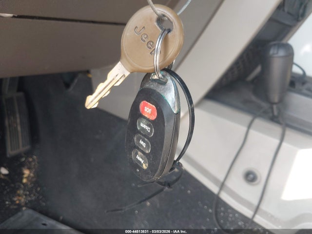 44513831 :رقم المزاد ، 1J4BA3H17AL105150 vin ، 2010 Jeep Wrangler Unlimited Sport مزاد بيع