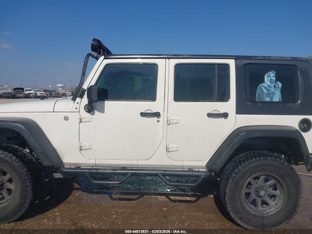 44513831 :رقم المزاد ، 1J4BA3H17AL105150 vin ، 2010 Jeep Wrangler Unlimited Sport مزاد بيع