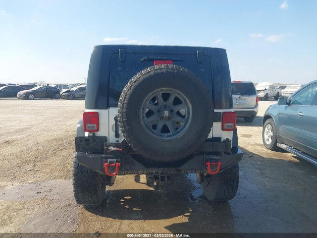44513831 :رقم المزاد ، 1J4BA3H17AL105150 vin ، 2010 Jeep Wrangler Unlimited Sport مزاد بيع