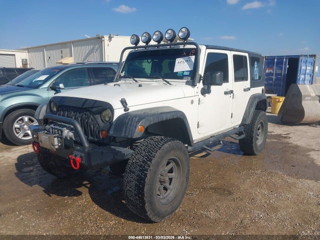 44513831 :رقم المزاد ، 1J4BA3H17AL105150 vin ، 2010 Jeep Wrangler Unlimited Sport مزاد بيع