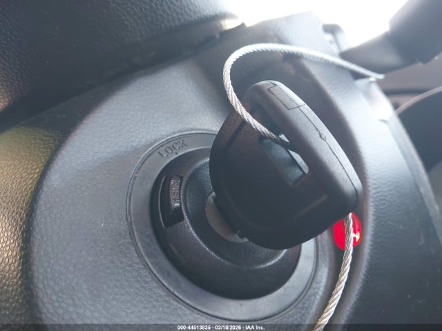 44513835 :رقم المزاد ، JM1BK12F081171220 vin ، 2008 Mazda Mazda3 I Sport مزاد بيع
