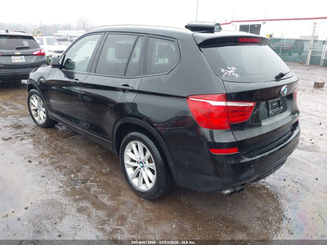 2016 BMW X3 5UXWX9C52G0D75479 Photo 2