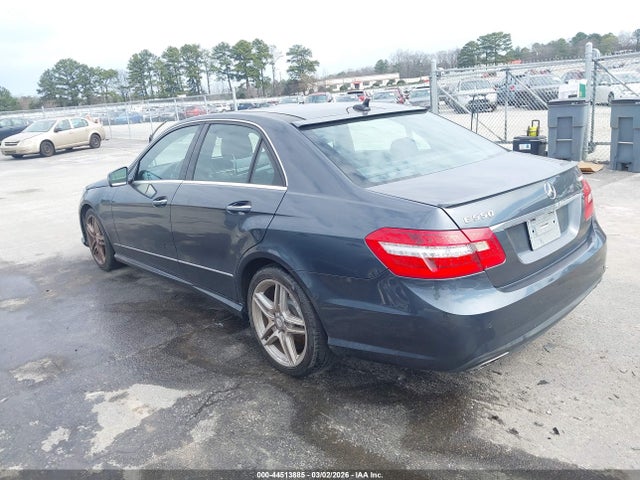 2013 MERCEDES-BENZ E 550 WDDHF9BB2DA679201 Photo 2