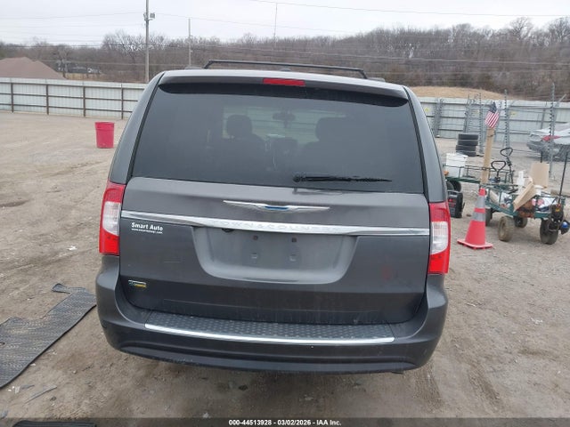 44513928 :رقم المزاد ، 2C4RC1BG0GR301883 vin ، 2016 Chrysler Town & Country Touring مزاد بيع