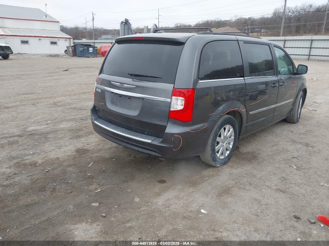44513928 :رقم المزاد ، 2C4RC1BG0GR301883 vin ، 2016 Chrysler Town & Country Touring مزاد بيع